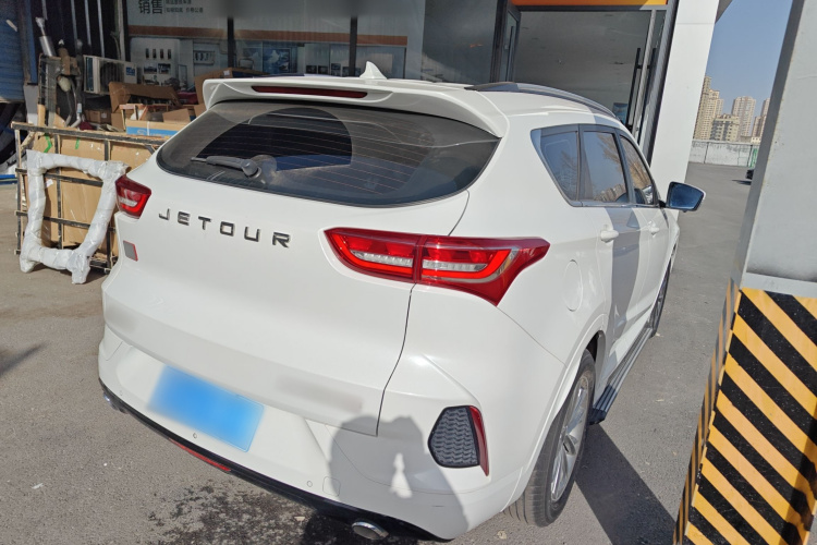 捷途X70 2020款 1.5T DCT悦行版 5座车身外观7