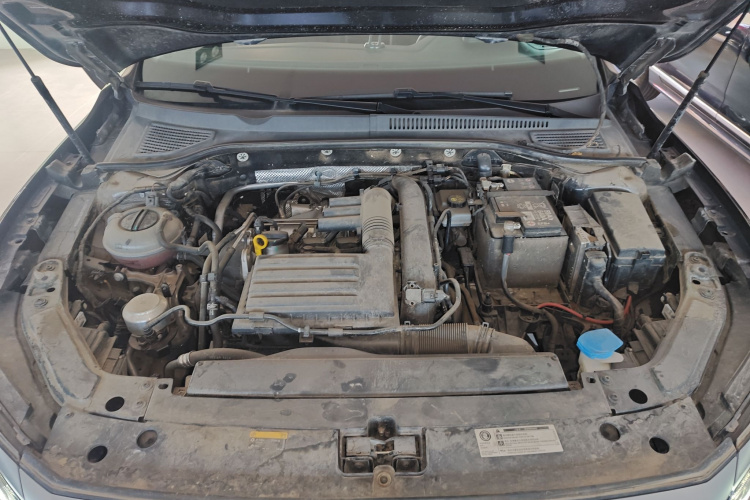 大众 帕萨特 2024款 280TSI 商务版机舱底盘24