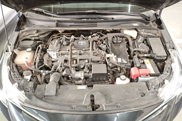 丰田 雷凌 2022款 双擎 1.8H E-CVT领先版局部细节24