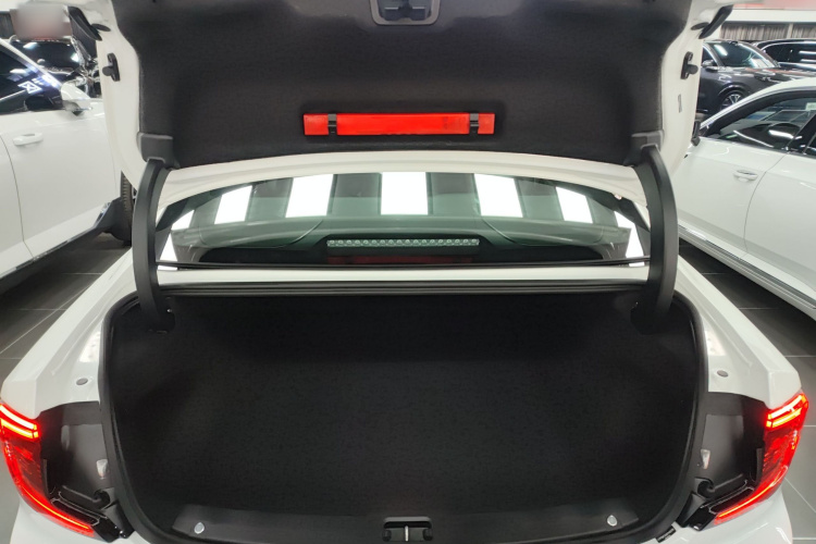 沃尔沃S90 2025款 B5 智逸豪华版局部细节23