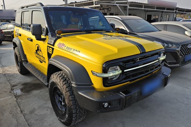 坦克300 2021款 越野版 2.0T 征服者车身外观3