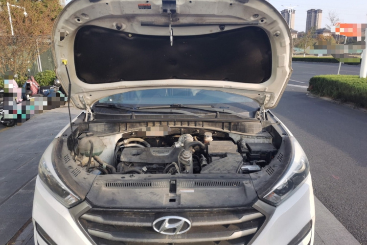 现代 途胜 2018款 1.6T 双离合两驱15周年特别版局部细节24