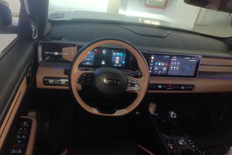 吉利汽车 吉利icon 2023款 1.5TD 主角中控内饰13