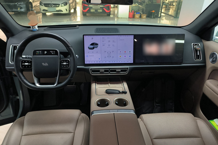 理想汽车 理想L6 2025款 Max 智能焕新版中控内饰7002