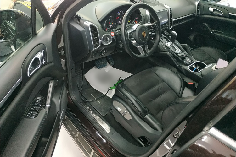 保时捷 2016款 Cayenne 3.0T中控内饰20
