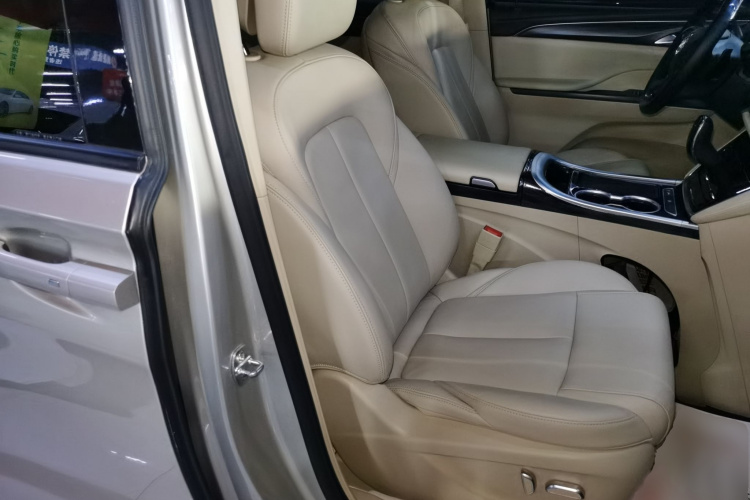 别克GL8 2022款 ES陆尊 653T 尊享型局部细节41