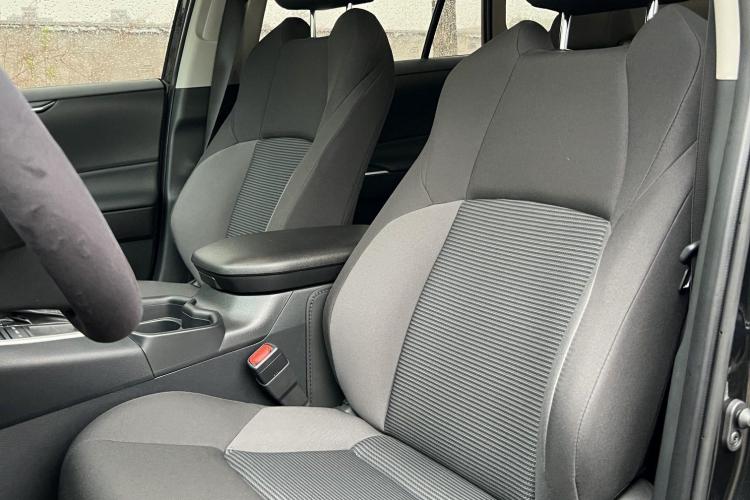 丰田 威兰达 2024款 2.0L CVT两驱领先版中控内饰7005