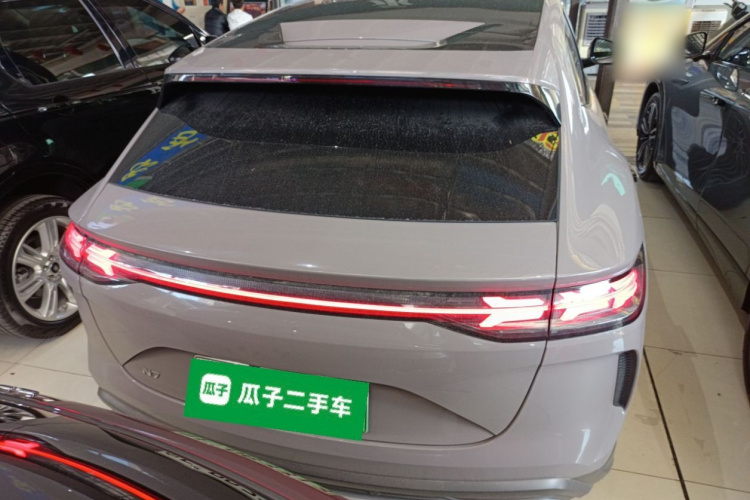 腾势N7 2023款 长续航性能版车身外观6