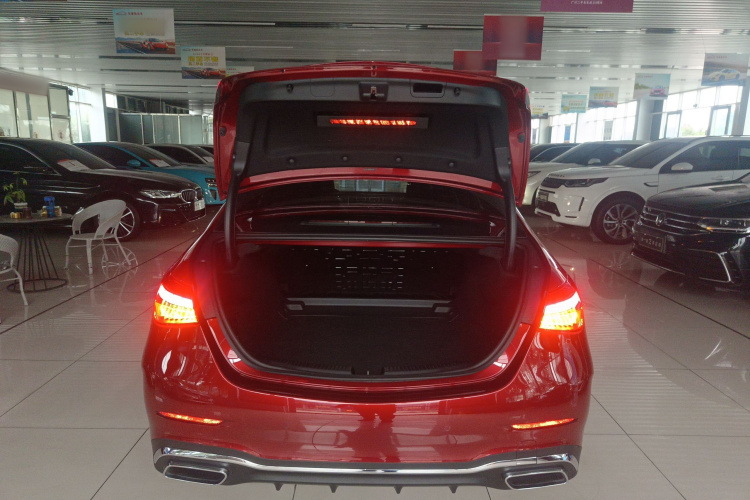 奔驰C级 2022款 C 200 L 运动版局部细节23