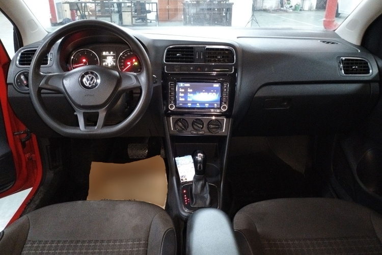 大众 Polo 2014款 1.4L 自动舒适版中控内饰12