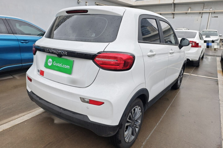 零跑汽车 零跑T03 2024款 310舒享版车身外观7