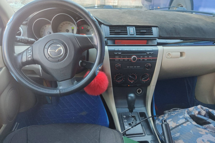 马自达3 2010款 1.6L 自动经典时尚型中控内饰7002