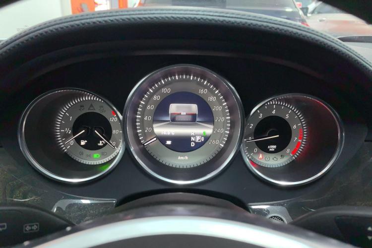 奔驰CLS 2013款 CLS 350 猎装时尚型中控内饰14