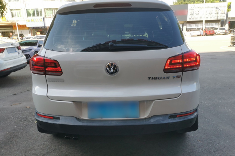 大众 途观 2015款 1.8TSI 自动两驱风尚版车身外观6