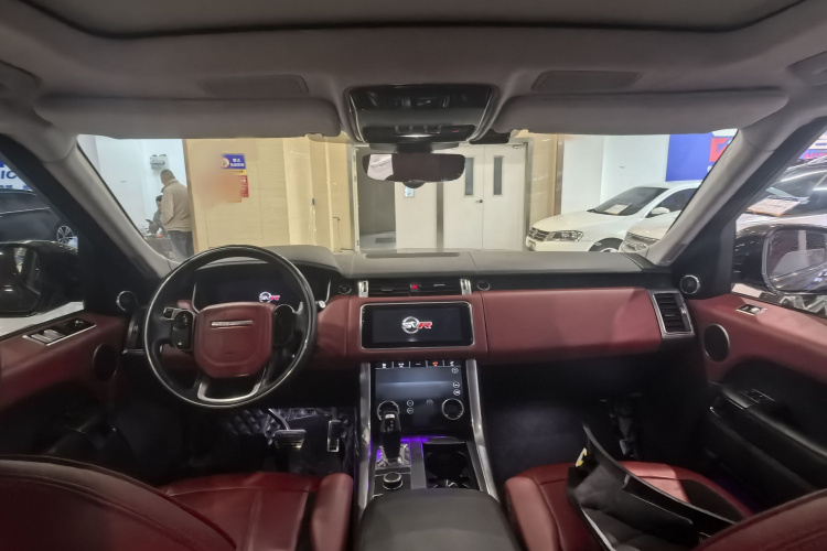 路虎 揽胜运动版 2021款 3.0 L6 耀黑版中控内饰7001