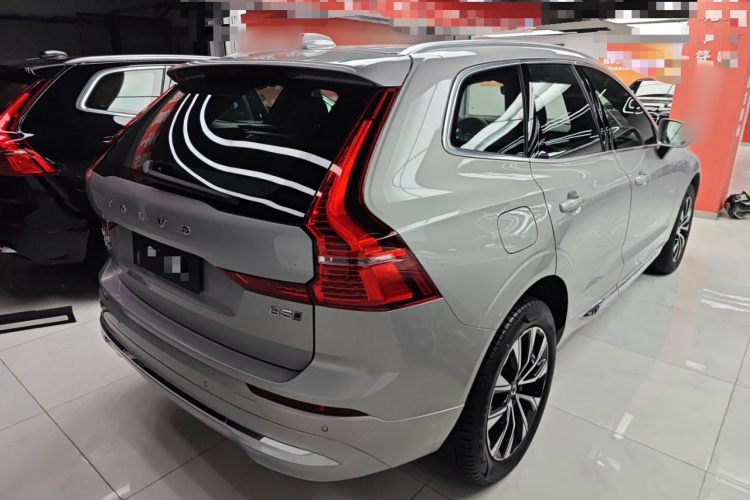 沃尔沃XC60 2025款 B5 四驱智远豪华版车身外观7