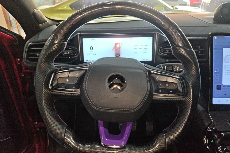 蔚来ES6 2020款 490KM 运动版中控内饰13