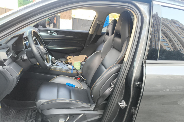 领克01 2023款 2.0TD 两驱亚运版中控内饰19