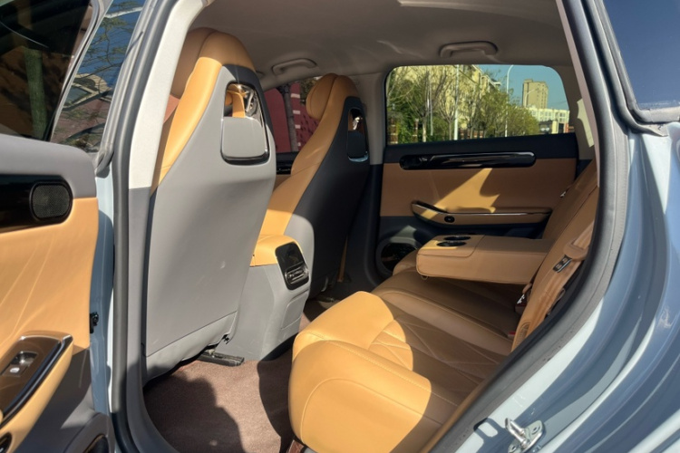 零跑汽车 零跑C01 2024款 增程 316尊享版中控内饰7007