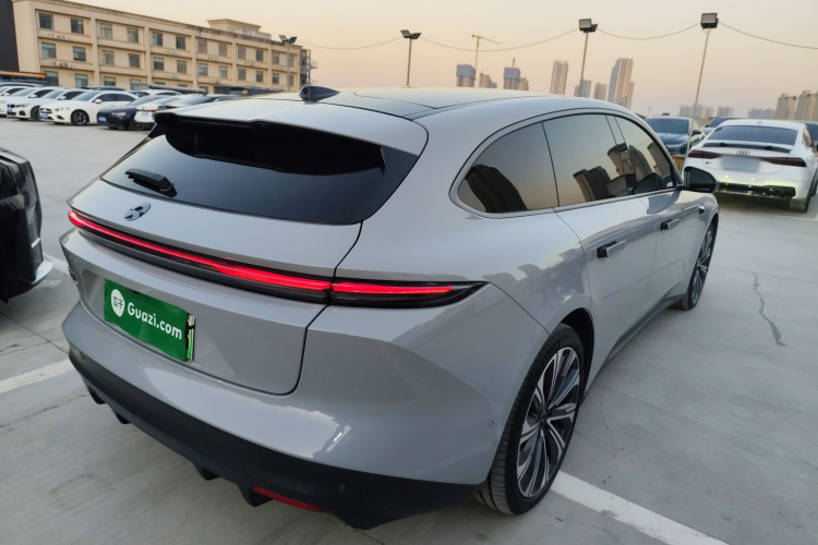 蔚来ET5T 2023款 75kWh Touring车身外观6005