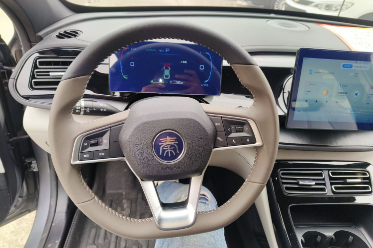 比亚迪 秦PLUS 2024款 荣耀版 DM-i 55KM领先型局部细节13