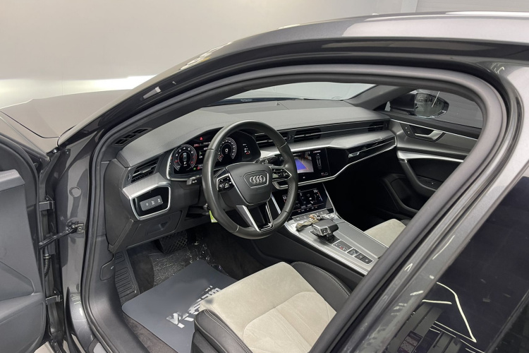 奥迪A6L 2021款 40 TFSI 豪华动感型中控内饰7003