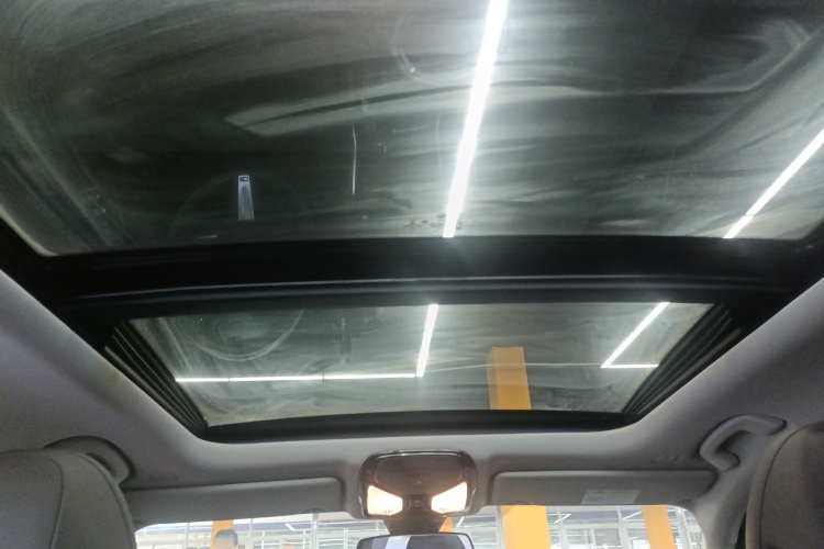 宝马3系 2020款 改款 325Li M运动套装中控内饰22