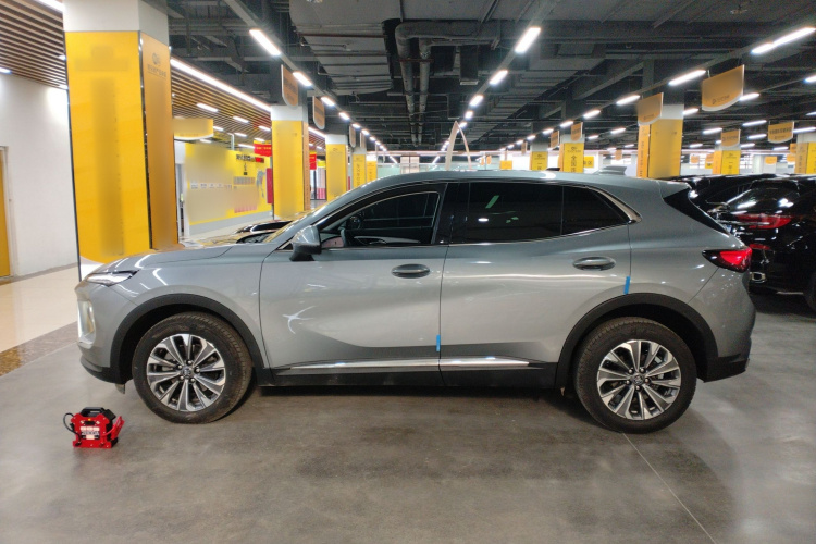 别克 昂科威 2025款 25T 进享白金版车身外观4