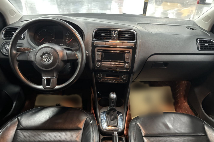 大众 Polo 2011款 1.4L 自动致酷版中控内饰7004