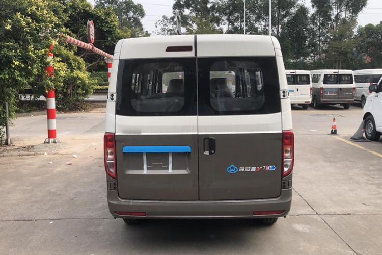 长安跨越 跨越星V7 EV 2024款 316km 对开门豪华型 9座车身外观6003