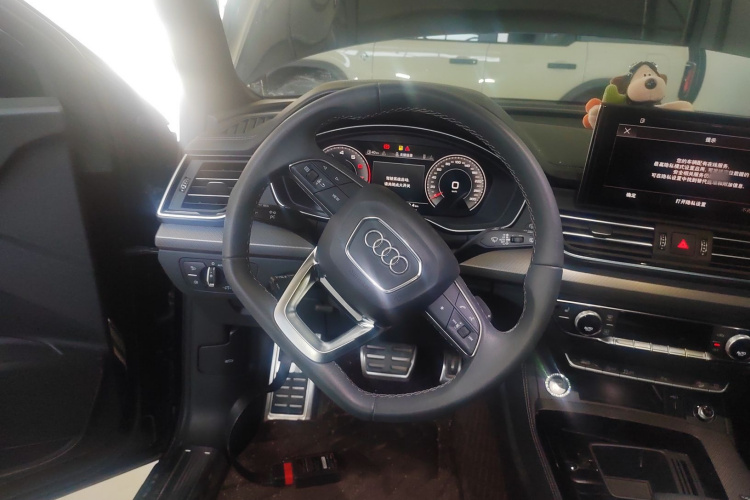 奥迪Q5L 2023款 40T 豪华动感型局部细节13