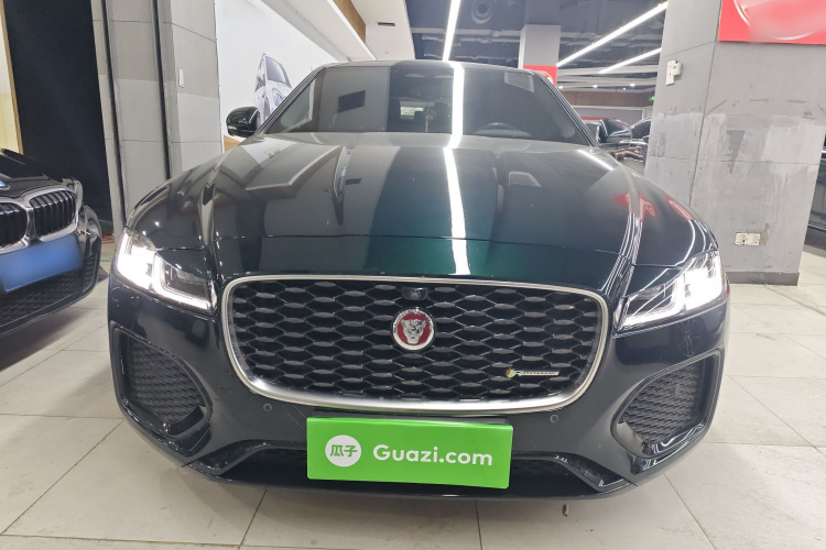 捷豹XFL 2023款 XFL 2.0T P250 两驱精英运动版车身外观6001