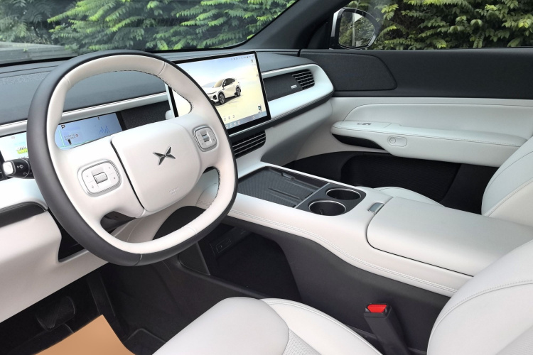 小鹏G6 2023款 580 长续航 Max中控内饰7004