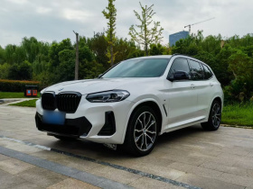 宝马X3 2022款 xDrive30i 领先型 M曜夜套装