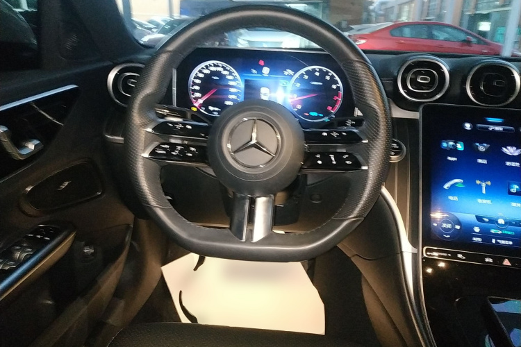奔驰C级 2022款 C 200 L 运动版局部细节13