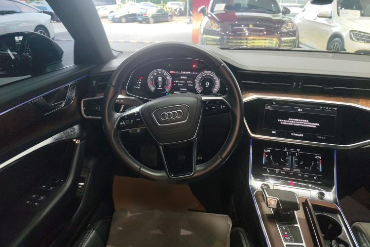 奥迪A6L 2023款 45 TFSI quattro 臻选动感型中控内饰13