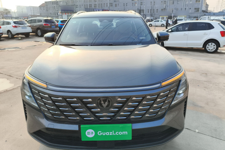 长安CS75 PLUS 2025款 第四代 UItra 2.0T 新蓝鲸 智慧劲擎型车身外观2