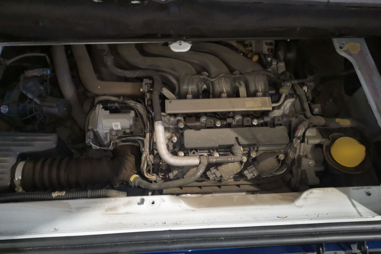 smart fortwo 2018款 1.0L 52千瓦硬顶灵动版 国V机舱底盘24