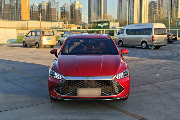 比亚迪 秦PLUS 2023款 冠军版 DM-i 55KM领先型车身外观6002