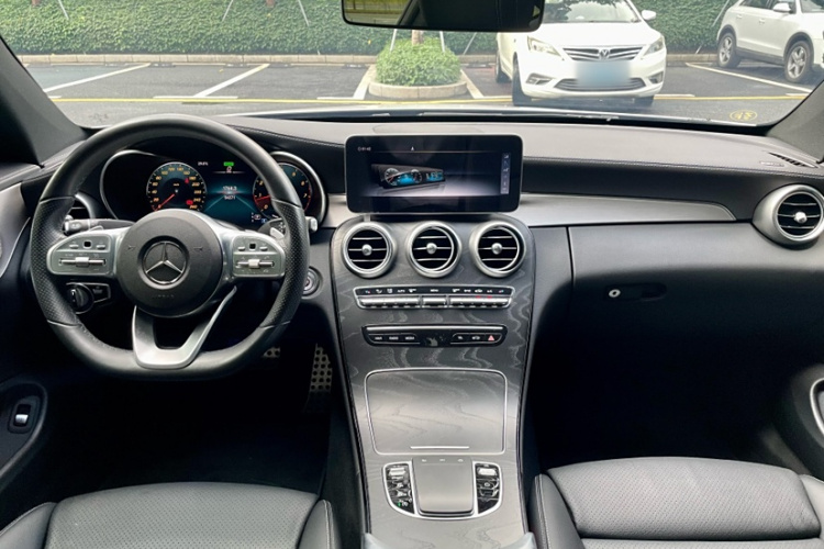 奔驰C级(进口) 2020款 C 260 轿跑车中控内饰7004