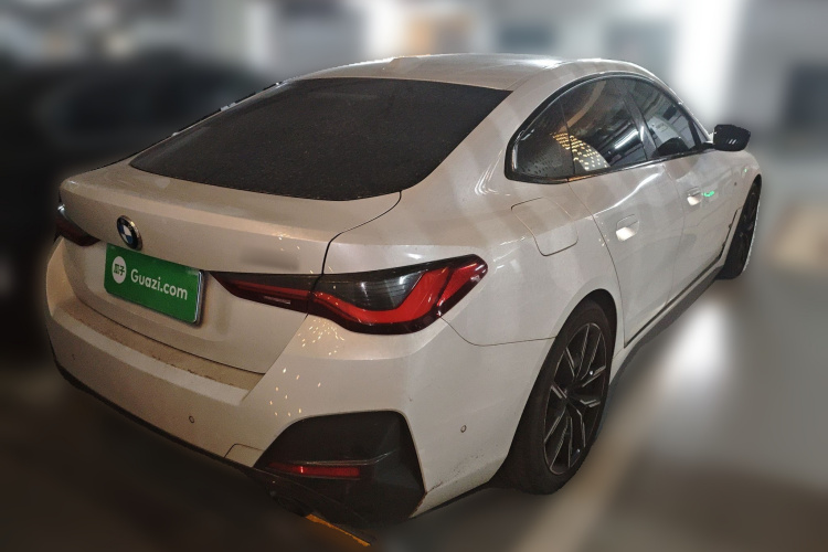宝马4系 2022款 425i Gran Coupe M运动曜夜套装车身外观7