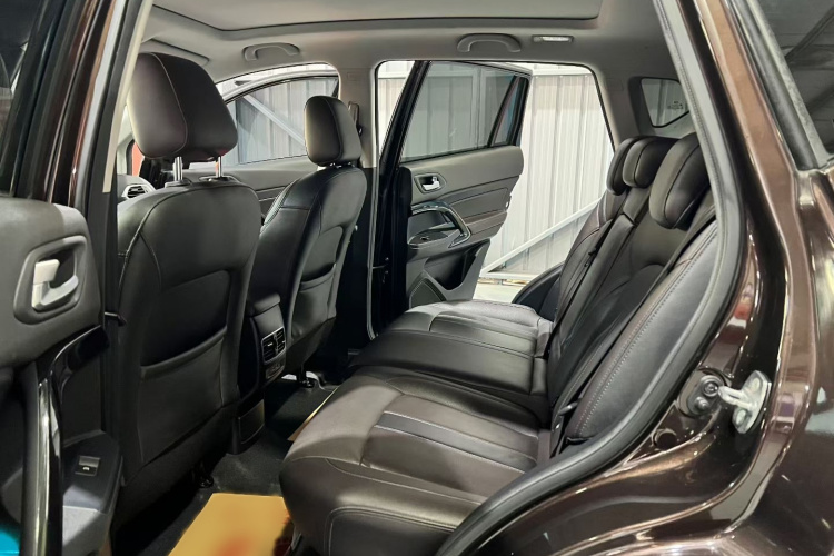 广汽传祺 传祺GS4 2018款 235T 自动两驱至尊版中控内饰7004