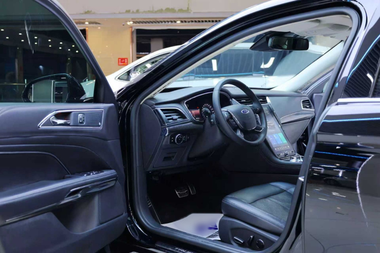 福特 金牛座 2019款 EcoBoost 245 尊享版中控内饰7001