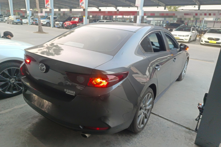 马自达3 昂克赛拉 2023款 2.0L 自动质雅版车身外观7