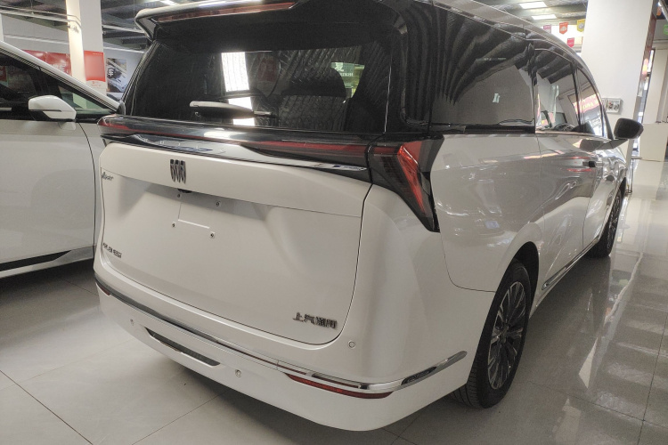 别克GL8 2025款 陆尊 智享版车身外观6005