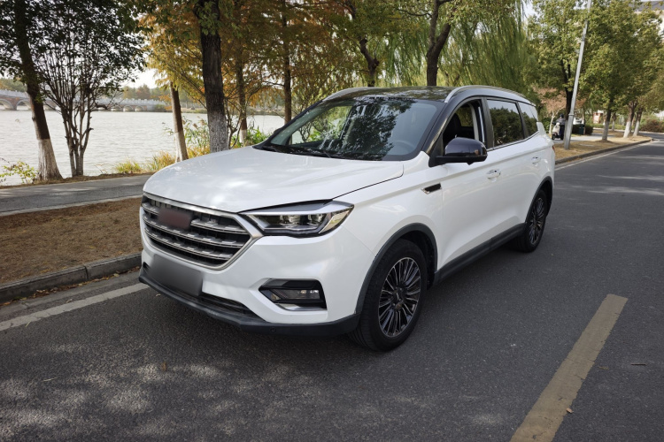 中国重汽VGV VGV U70 2020款 1.5T 自动智享豪华版 7座车身外观1