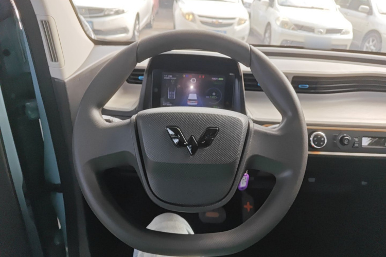 五菱汽车 宏光MINIEV 2020款 自在款 三元锂中控内饰13