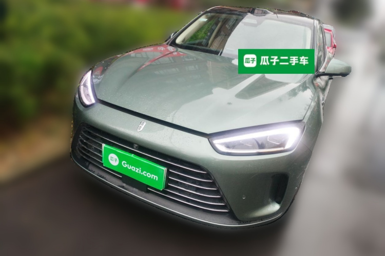 鸿蒙智行 问界M5 2023款 增程四驱智驾版车身外观1