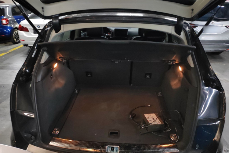 奥迪Q5 2016款 40 TFSI 进取型局部细节23