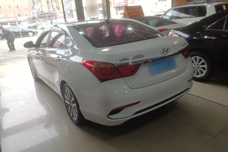 现代 名图 2017款 1.8L 自动智能型GLS 国V车身外观4